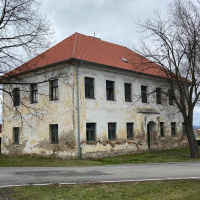 Fotogalerie k dotazníku o využití budovy bývalé školy v obci Jemnice